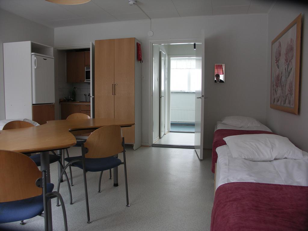 Asuntohotelli Hotel Petkele Fredrikshamn Rum bild
